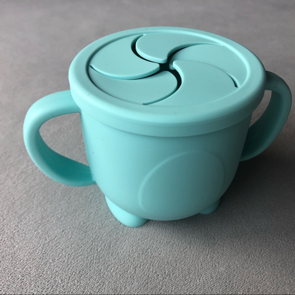 Silicone Snack Cup ~ Brand New!